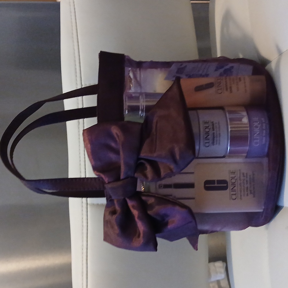 New Clinique bundle moisture, scrub cream and wrinkle correction serum